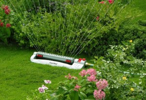 A Basic And Affordable Oscillating Bar Sprinkler Cost-Wise Lawn Bar Sprinkler